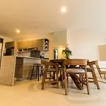 Niza Five Luxury Beach Apartments