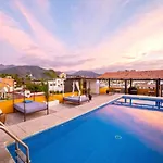 Hostpal Lisboa Paradise Puerto Vallarta