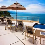 Villa Bahia - 4 Br
