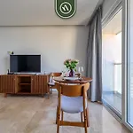 Oceanview Studio - King Bed - Pools - Beachclub