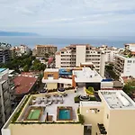 Modern 1Bd 2Ba, 2 Balconies, Pools And Gym