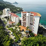 Ocean Front Penthouse Newly Renovated, Sleeps 6, Casa Agua, Girasol