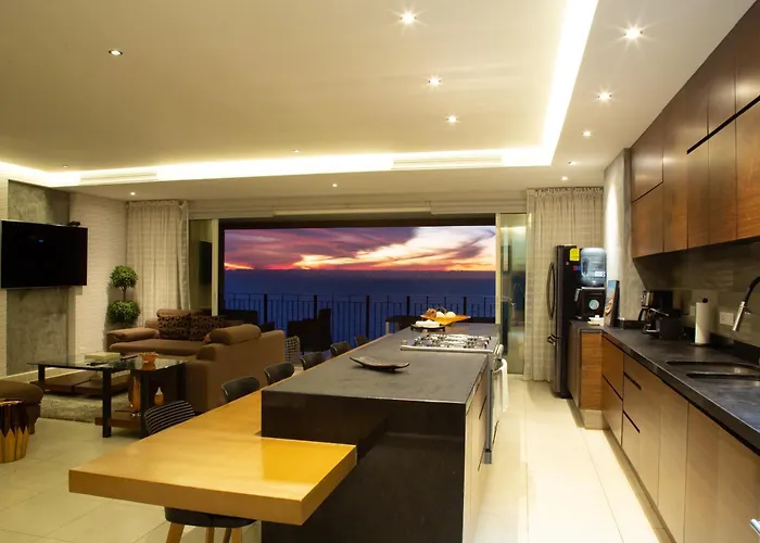 Gorgeous 15 Floor Grand Venetian