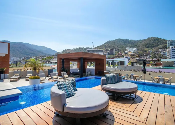 Modern 1Bd 2Ba, 2 Balconies, Pools And Gym