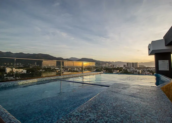 Niza Five Luxury Beach Apartments