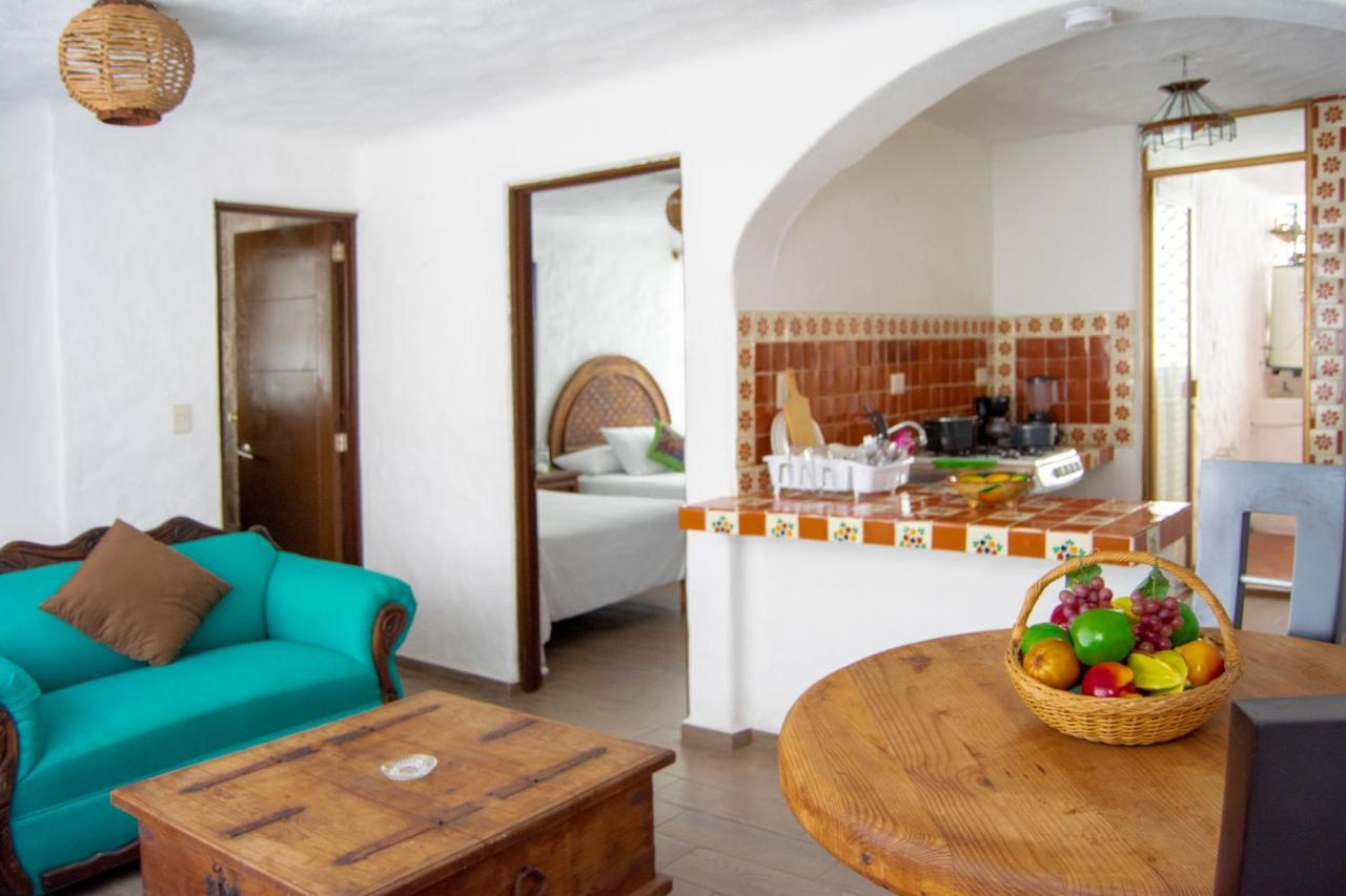 Lgbtq Hotel&suites - Hacienda Vallarta Hotel Puerto Vallarta