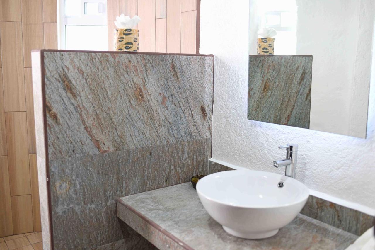 Lgbtq Hotel&suites - Hacienda Vallarta