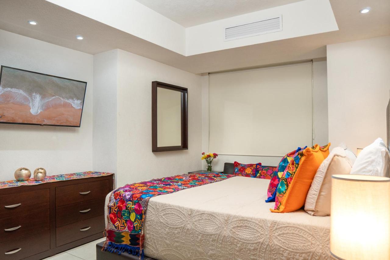 Ocean Front Sleeps 4 Adults-grand Venetian T3000-1606 Apartamento