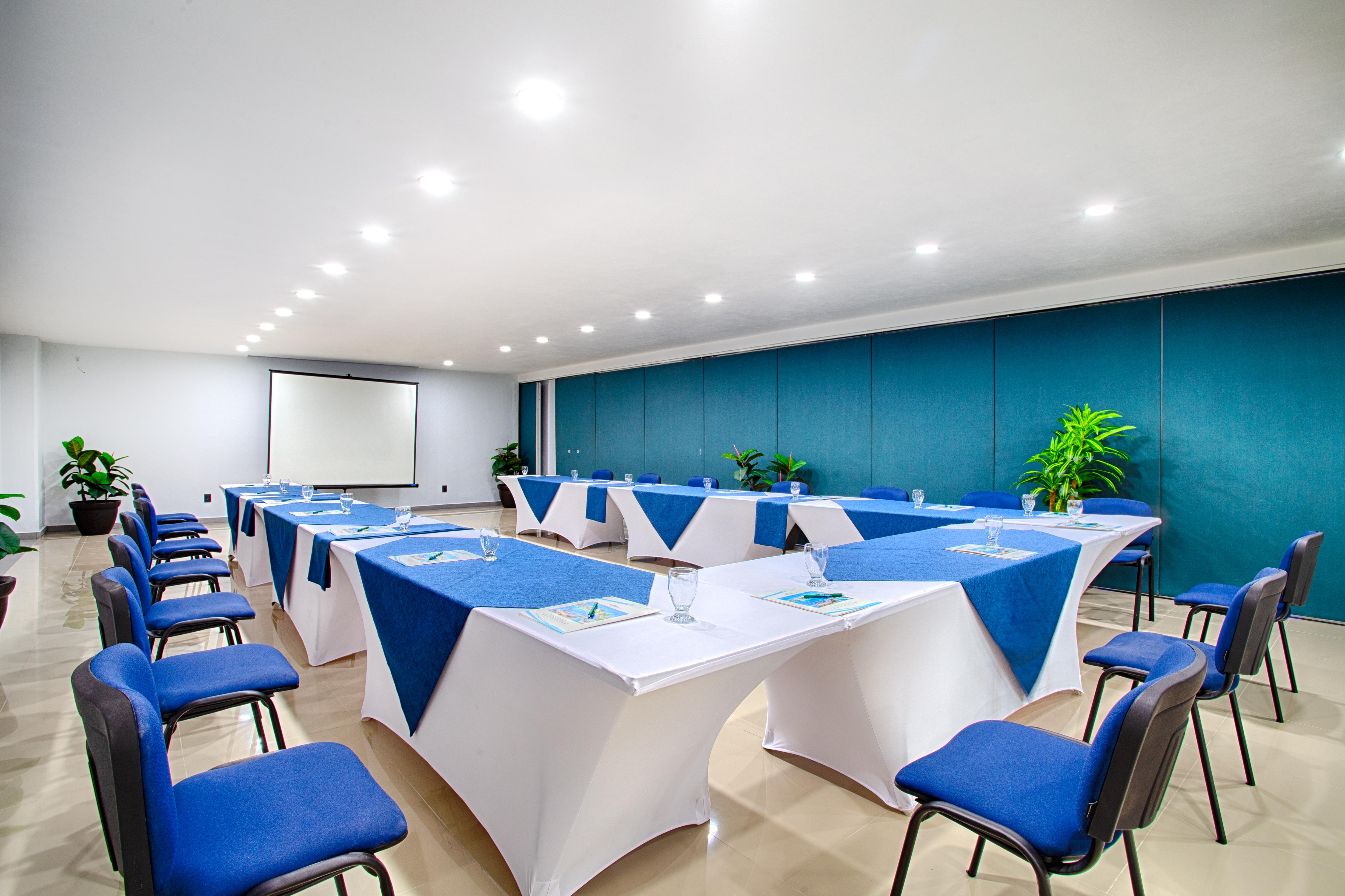 Vamar Vallarta Marina & Beach Resort 4*