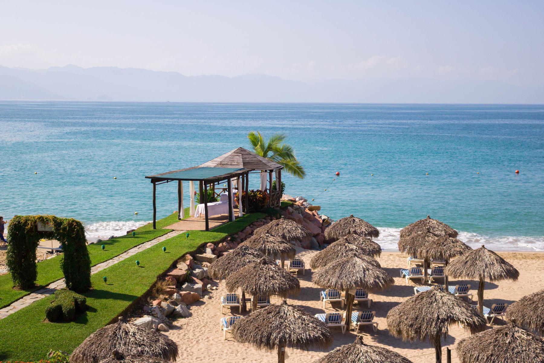 Mexican Experience By Del Palmar