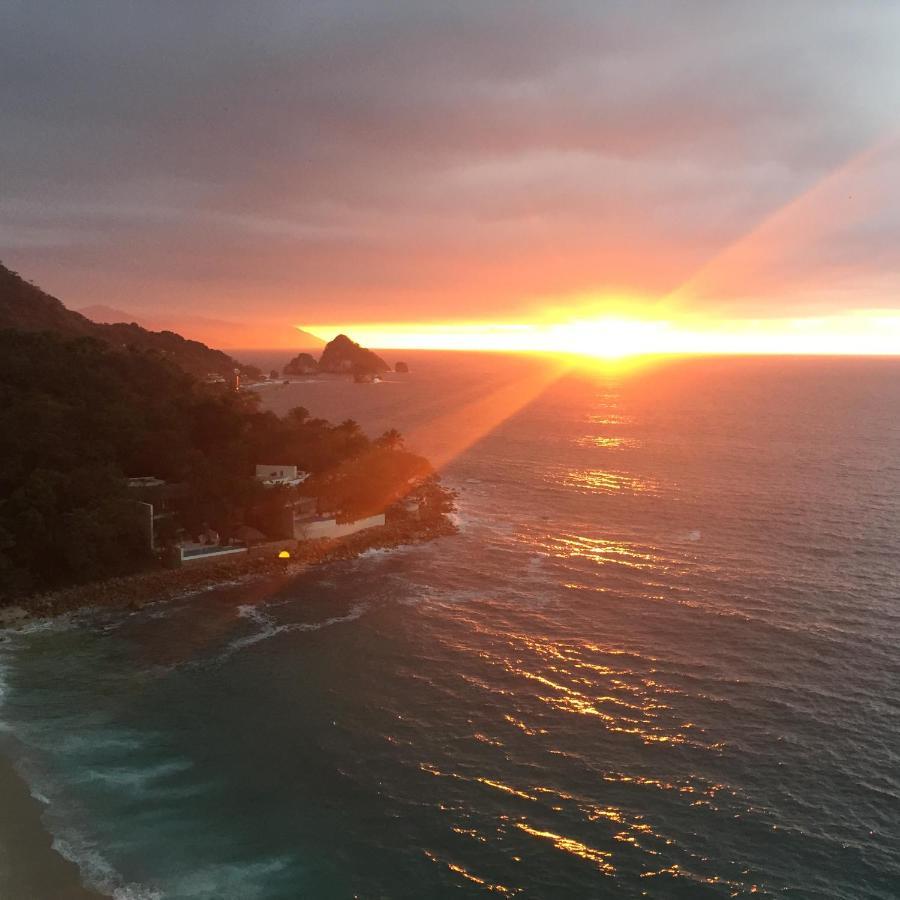 Ocean Front Penthouse Newly Renovated, Sleeps 6, Casa Agua, Girasol *