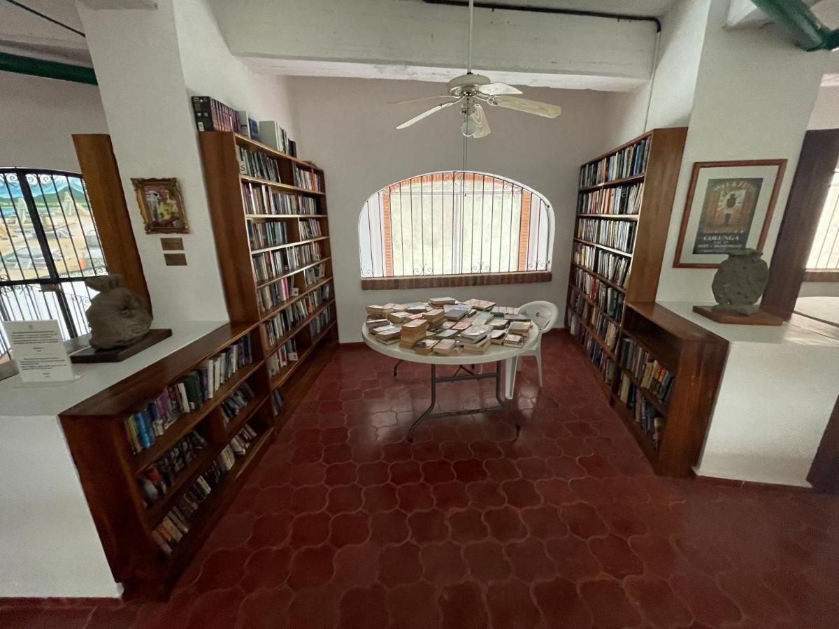 Apartment Ocean Front Penthouse Newly Renovated, Sleeps 6, Casa Agua, Girasol