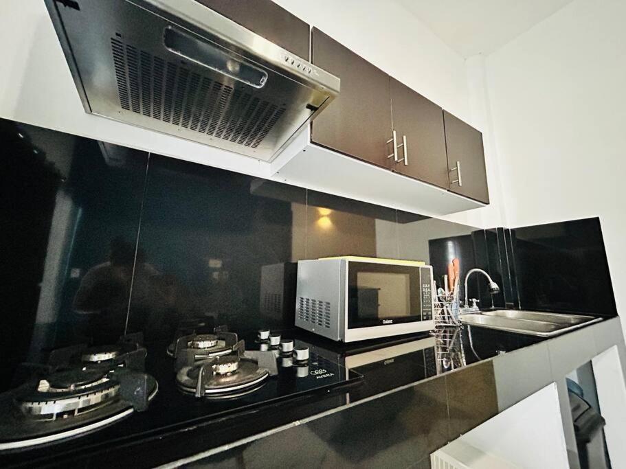 Apartamento Completo Con A/c A 2 Cuadras De La Playa *