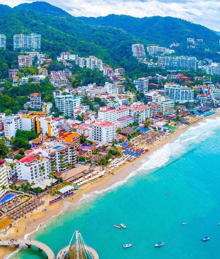Apartamento One Street -beach Front Spacious 1bd 1ba Fabulous View In Zona Romantic *