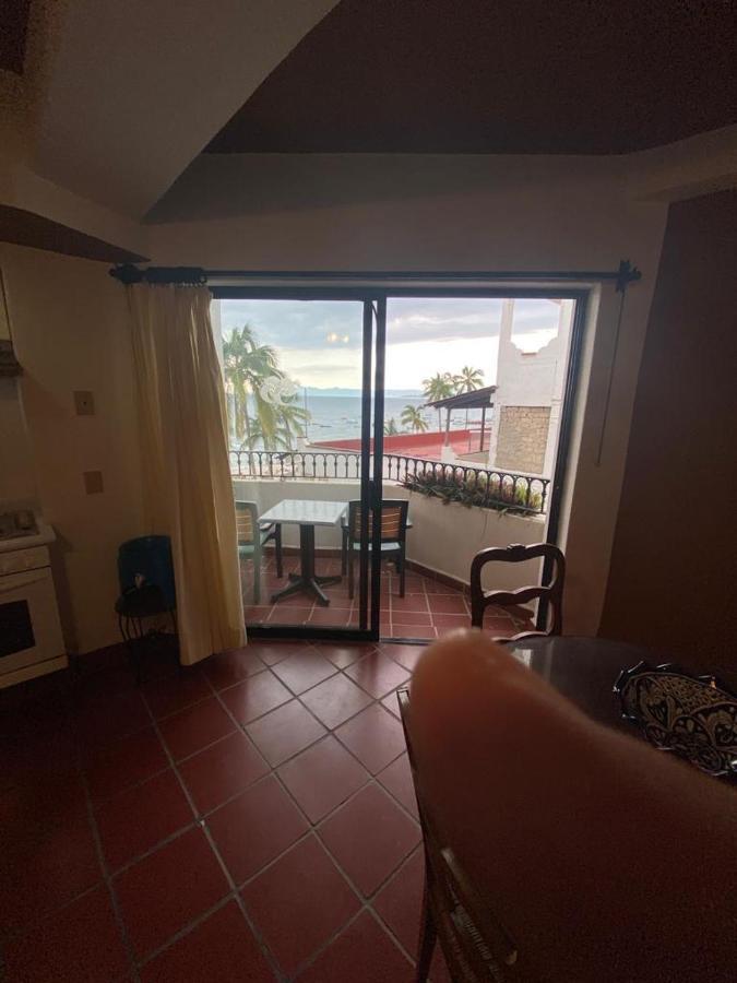 One Street -beach Front Spacious 1bd 1ba Fabulous View In Zona Romantic