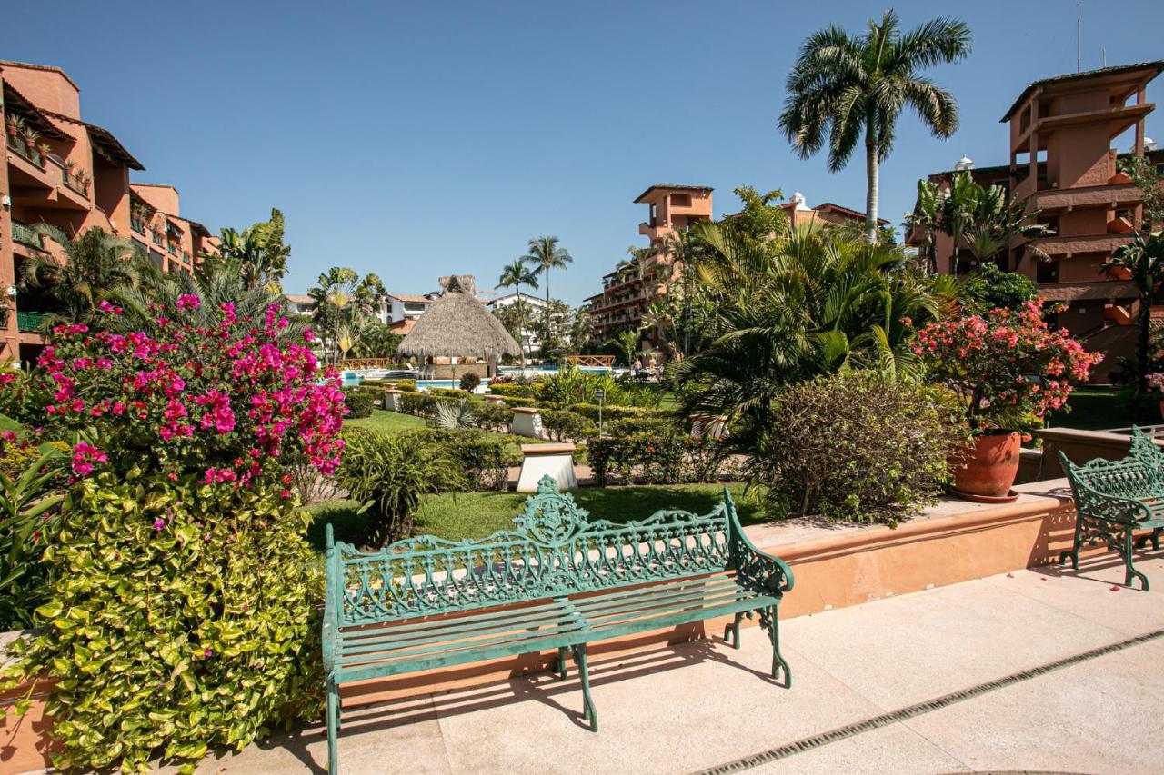 Resort Avenida Paseo De La Marina 249, Marina Vallarta, 48335, Jal *