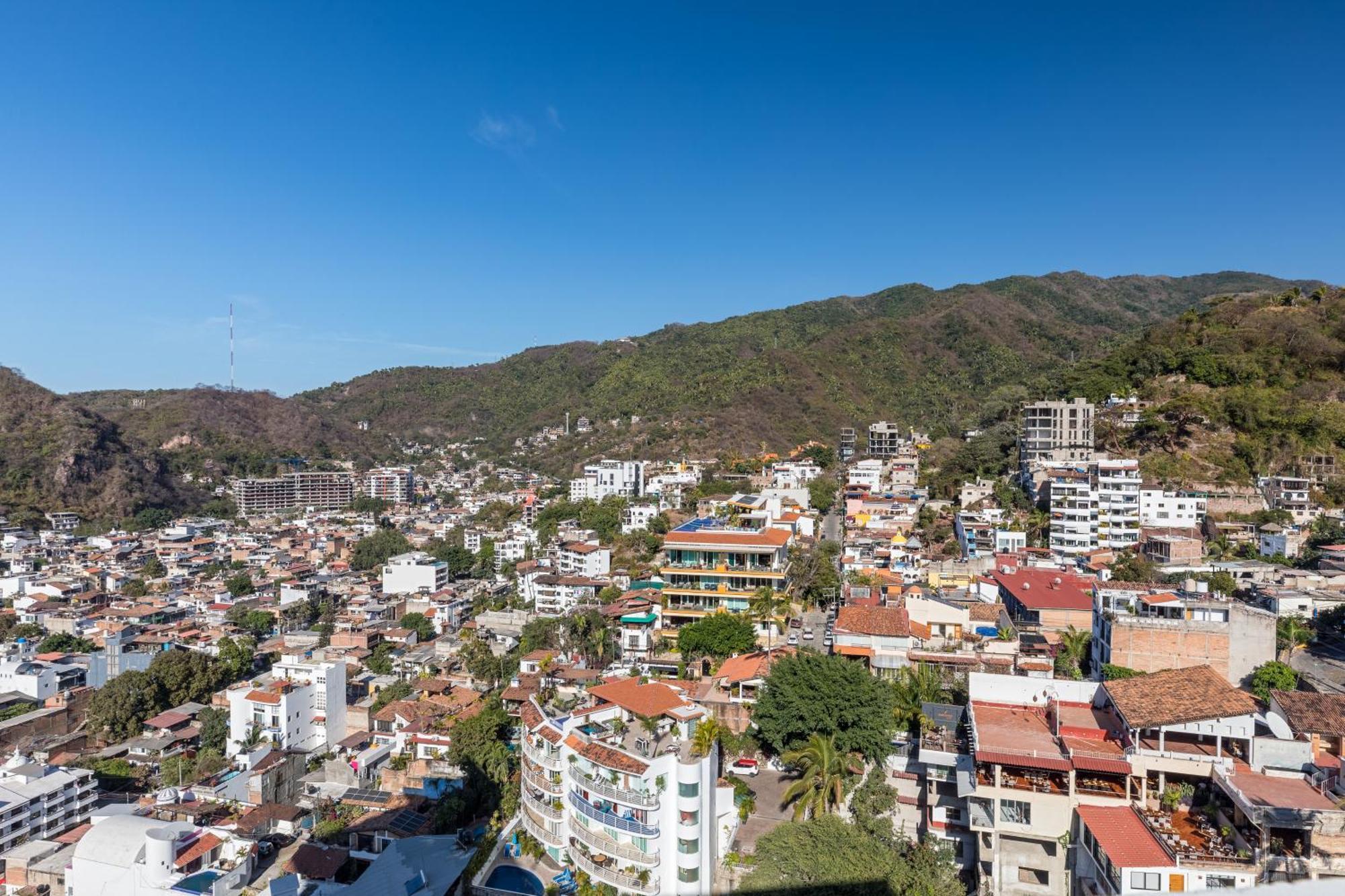 Apartment Luxury Condo-in The Heart Of Zona Romantica, Steps From Restaurants, Shops And Nightlife *