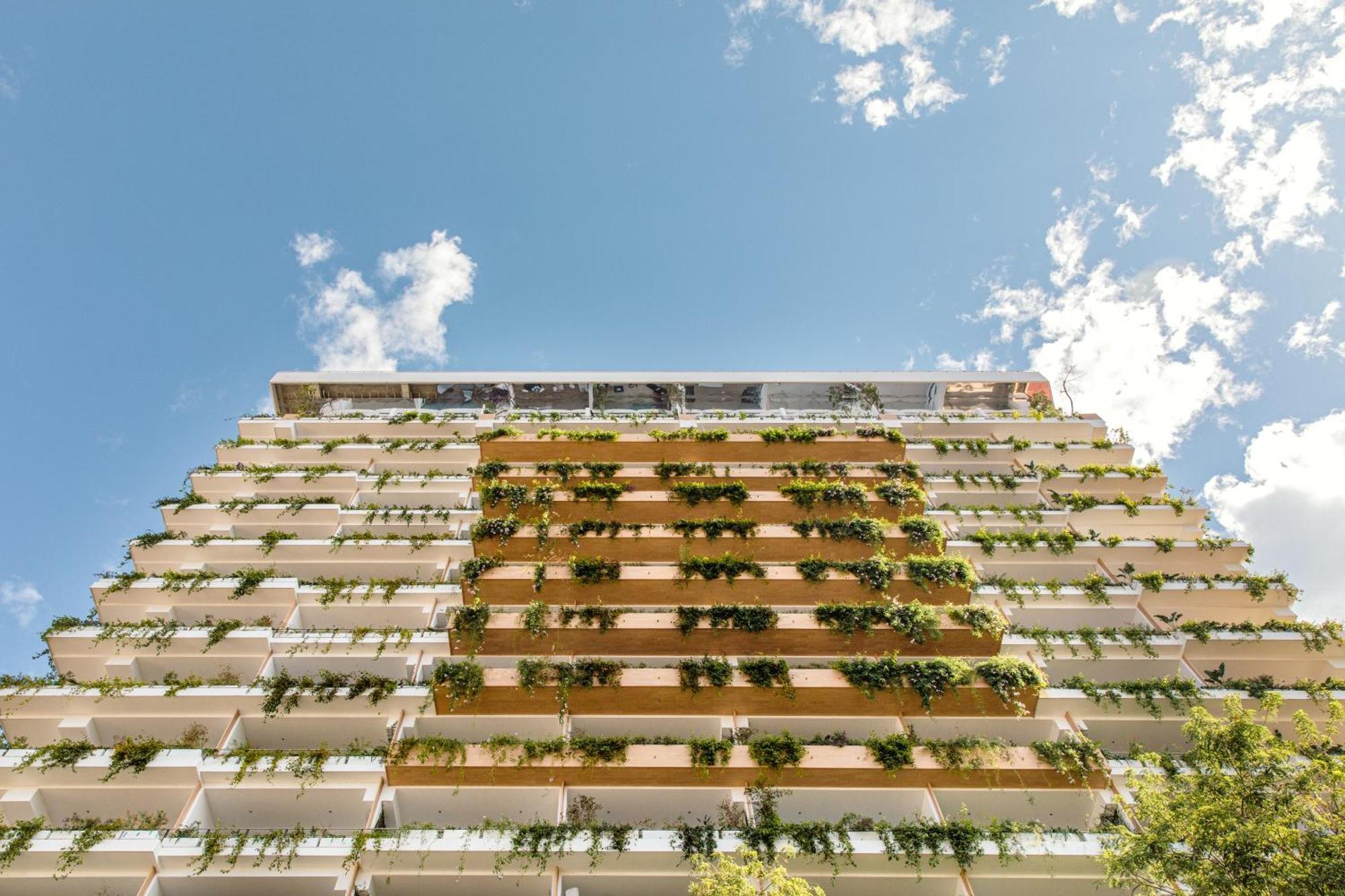 Luxury Condo-in The Heart Of Zona Romantica, Steps From Restaurants, Shops And Nightlife Apartment *