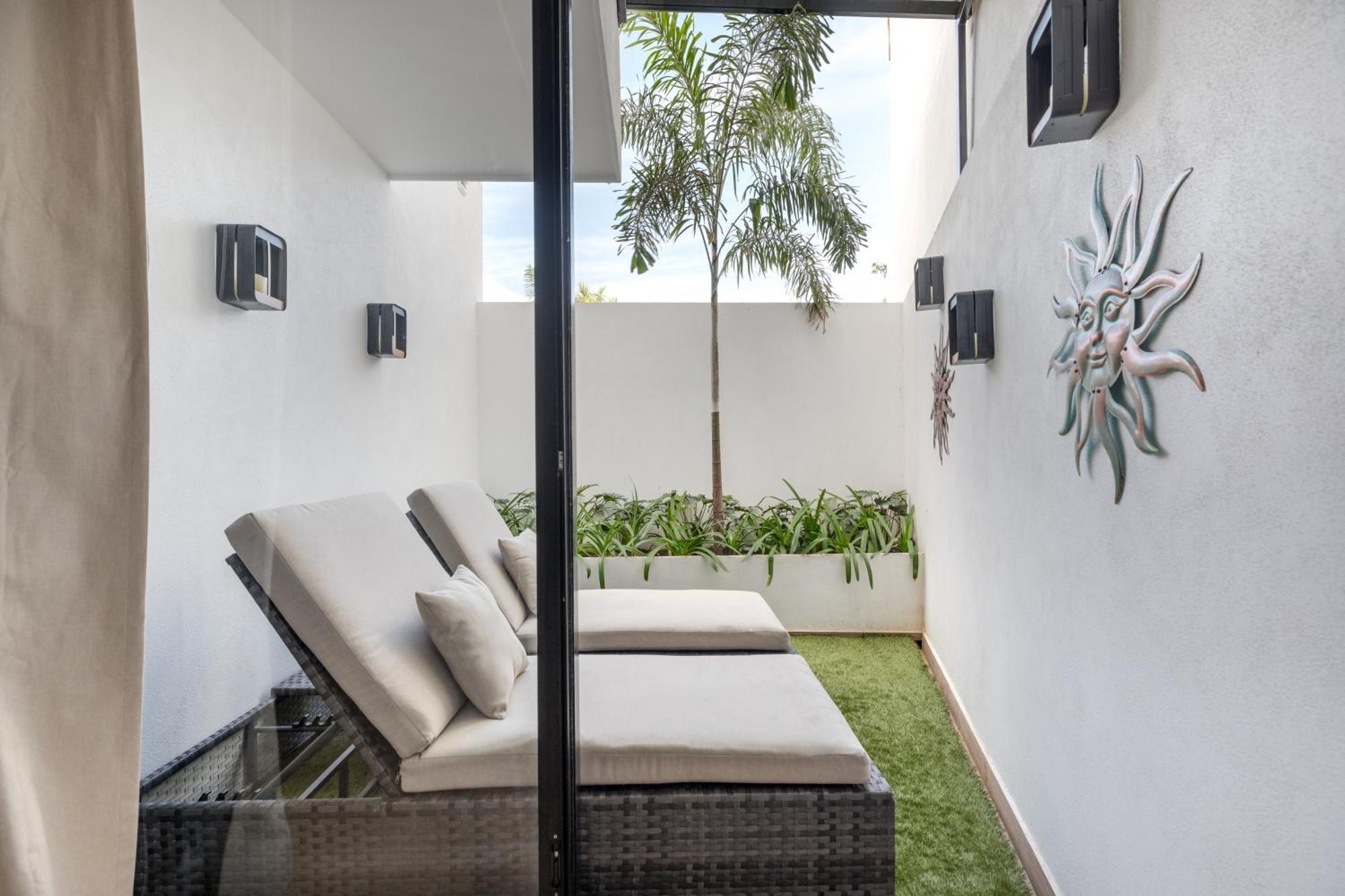 Luxury Condo-in The Heart Of Zona Romantica, Steps From Restaurants, Shops And Nightlife * Puerto Vallarta