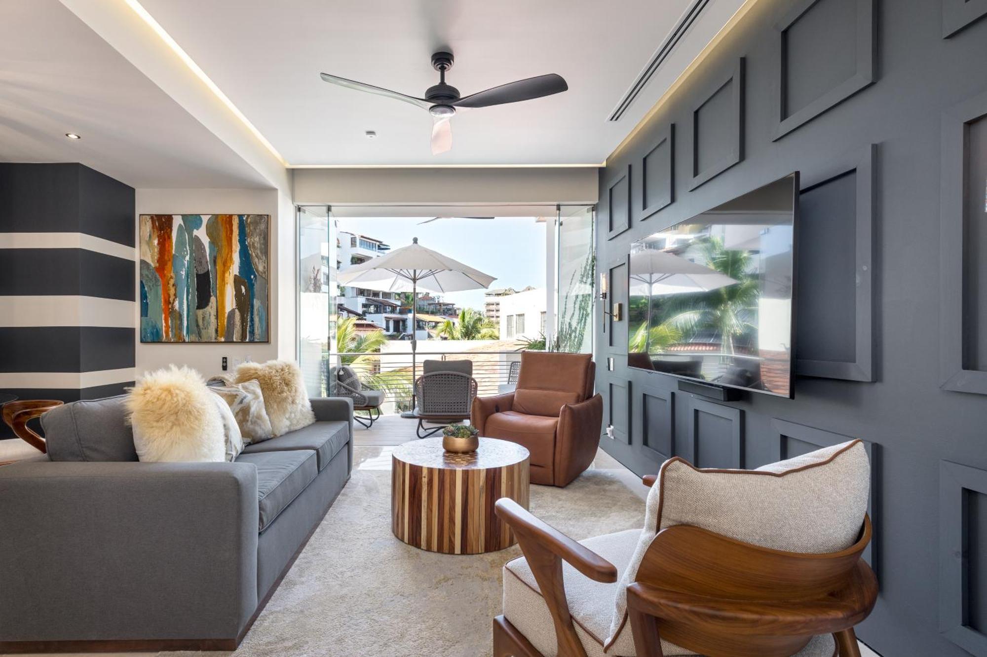 Luxury Condo-in The Heart Of Zona Romantica, Steps From Restaurants, Shops And Nightlife Puerto Vallarta