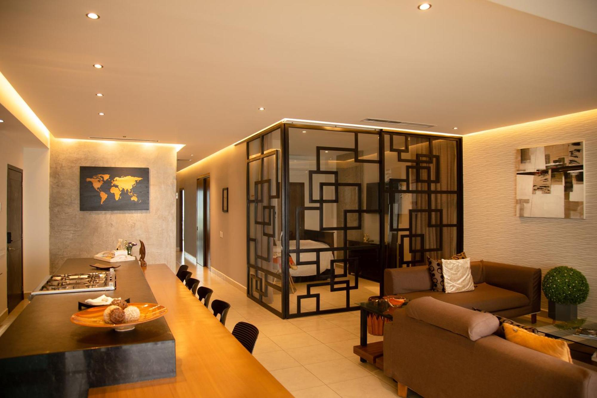 Gorgeous 15 Floor Grand Venetian Apartment