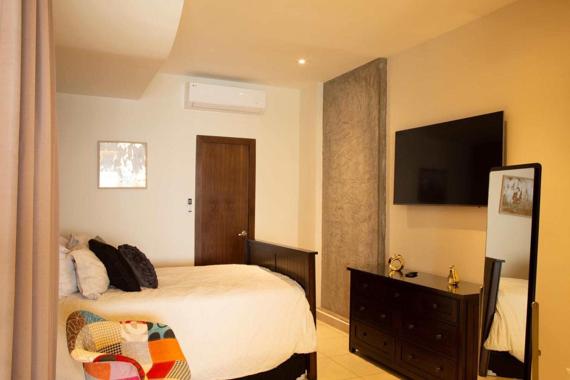 Gorgeous 15 Floor Grand Venetian * Puerto Vallarta