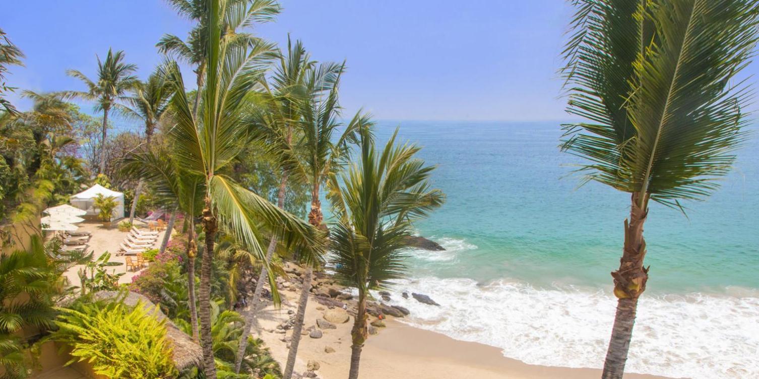 Beachfront Summer Villa
