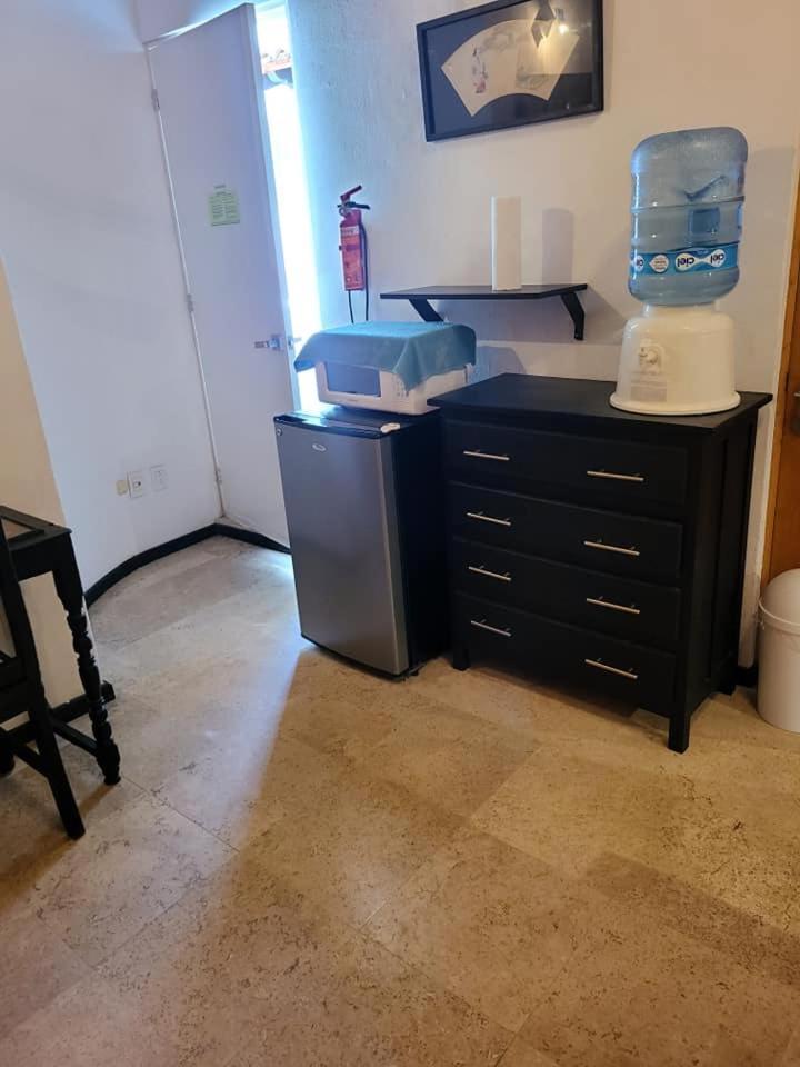 One Bedroom In Marina *