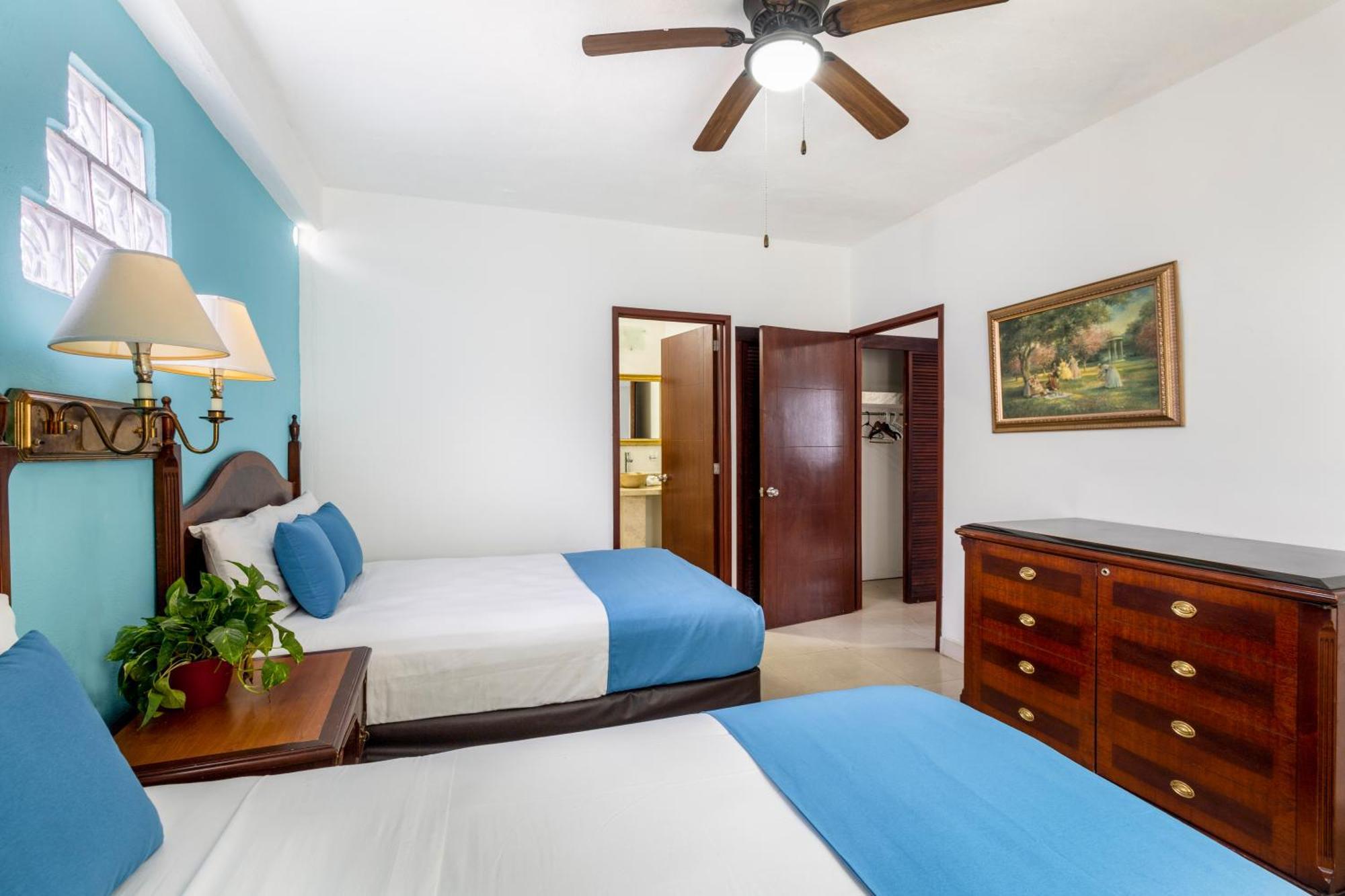 Pueblito Vallarta 3*