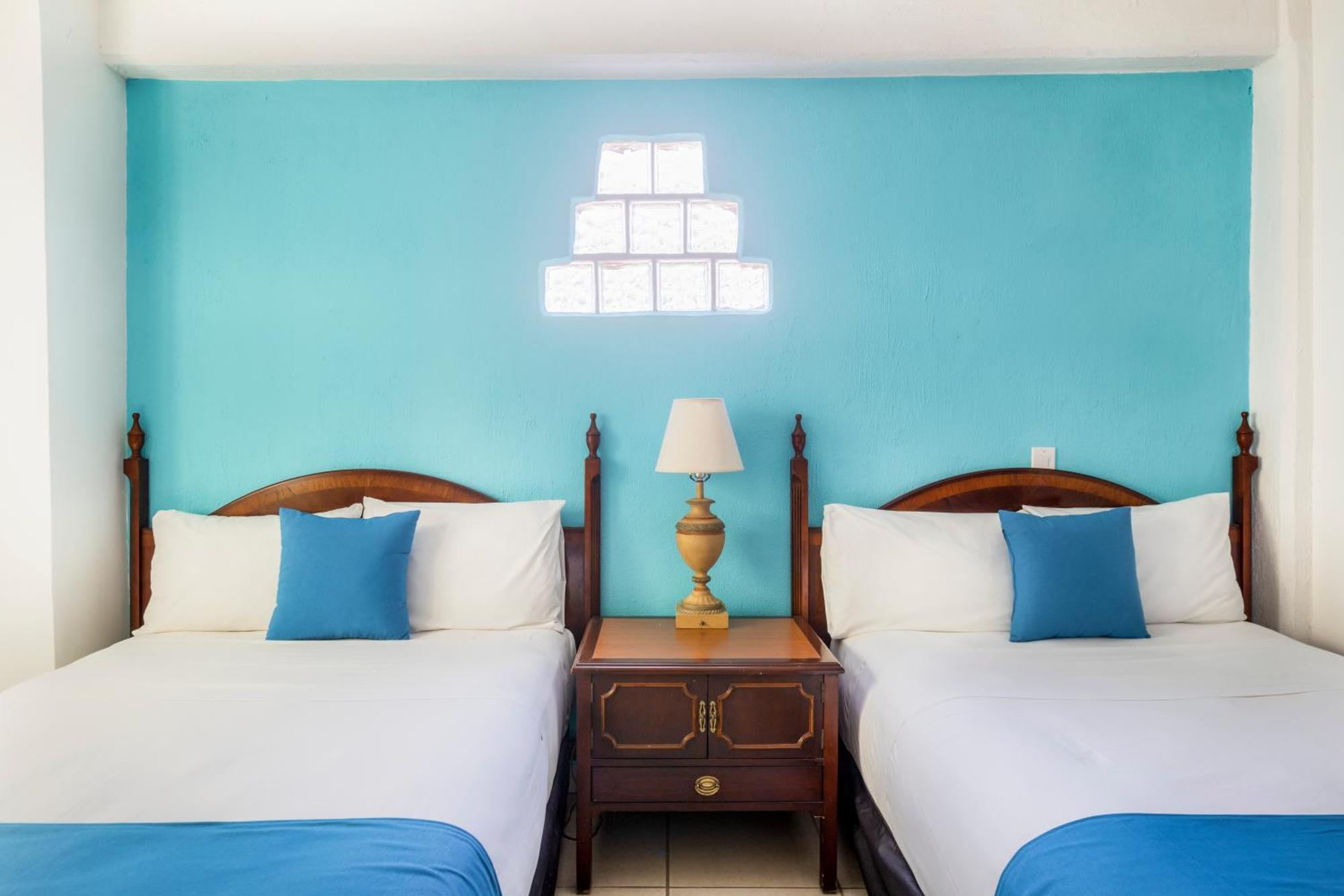 Pueblito Vallarta 3*