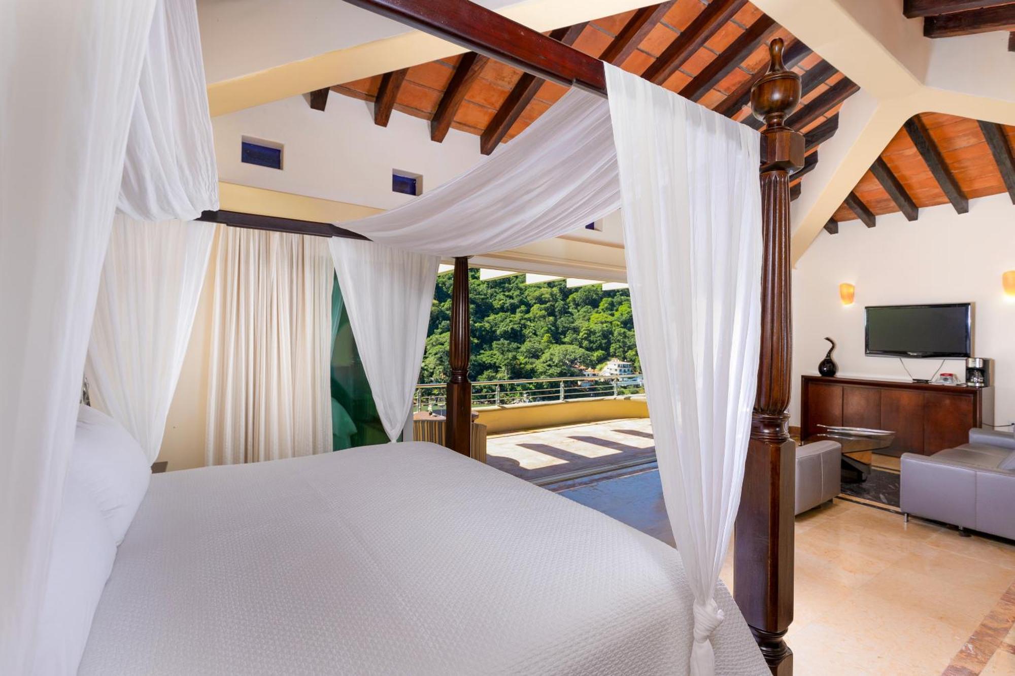 Boca De Tomatlan Ocean Frontage Boutique Villa Puerto Vallarta