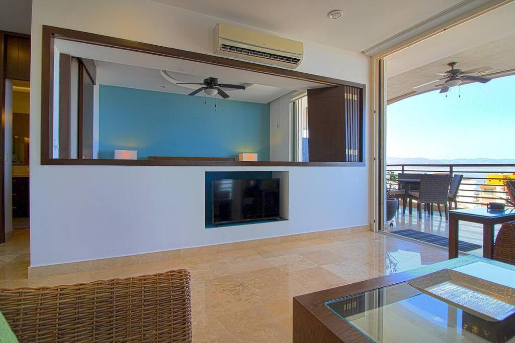 Pinnacle Resort-style - Luxurious Balcony Puerto Vallarta