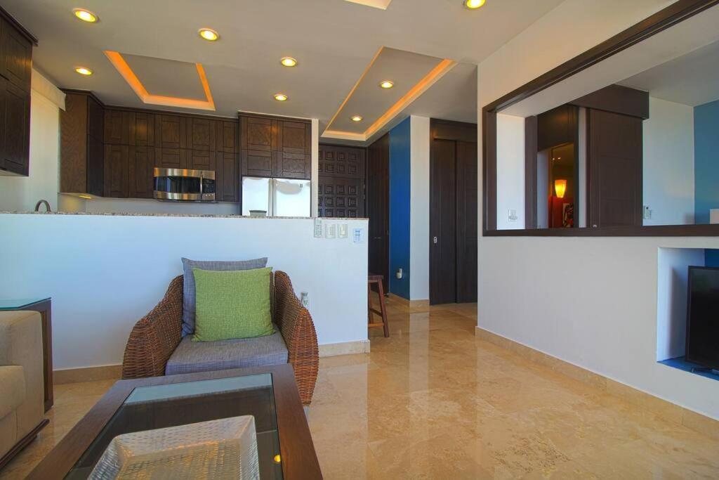 Apartment Pinnacle Resort-style - Luxurious Balcony Puerto Vallarta