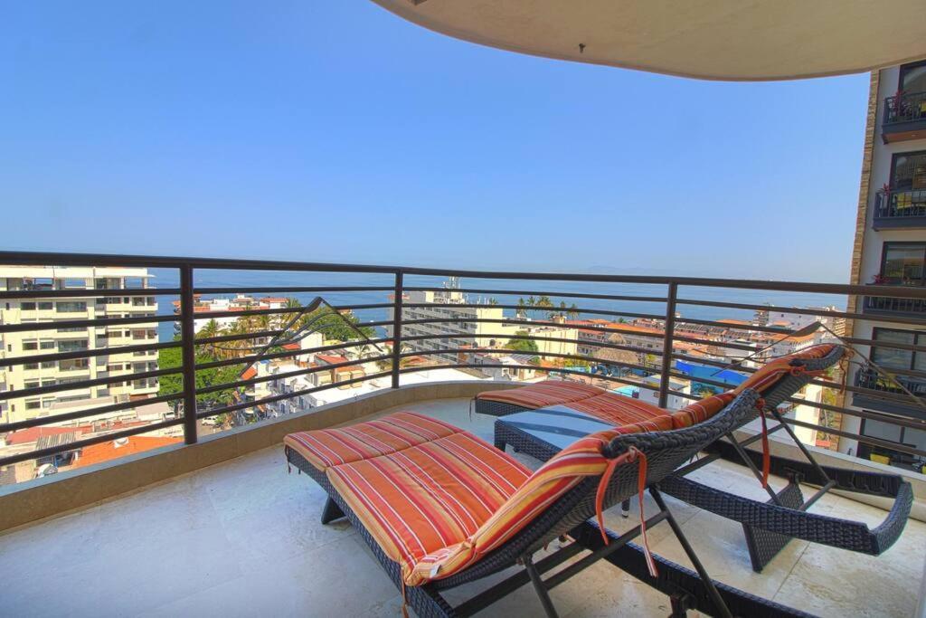 Apartment Pinnacle Resort-style - Luxurious Balcony