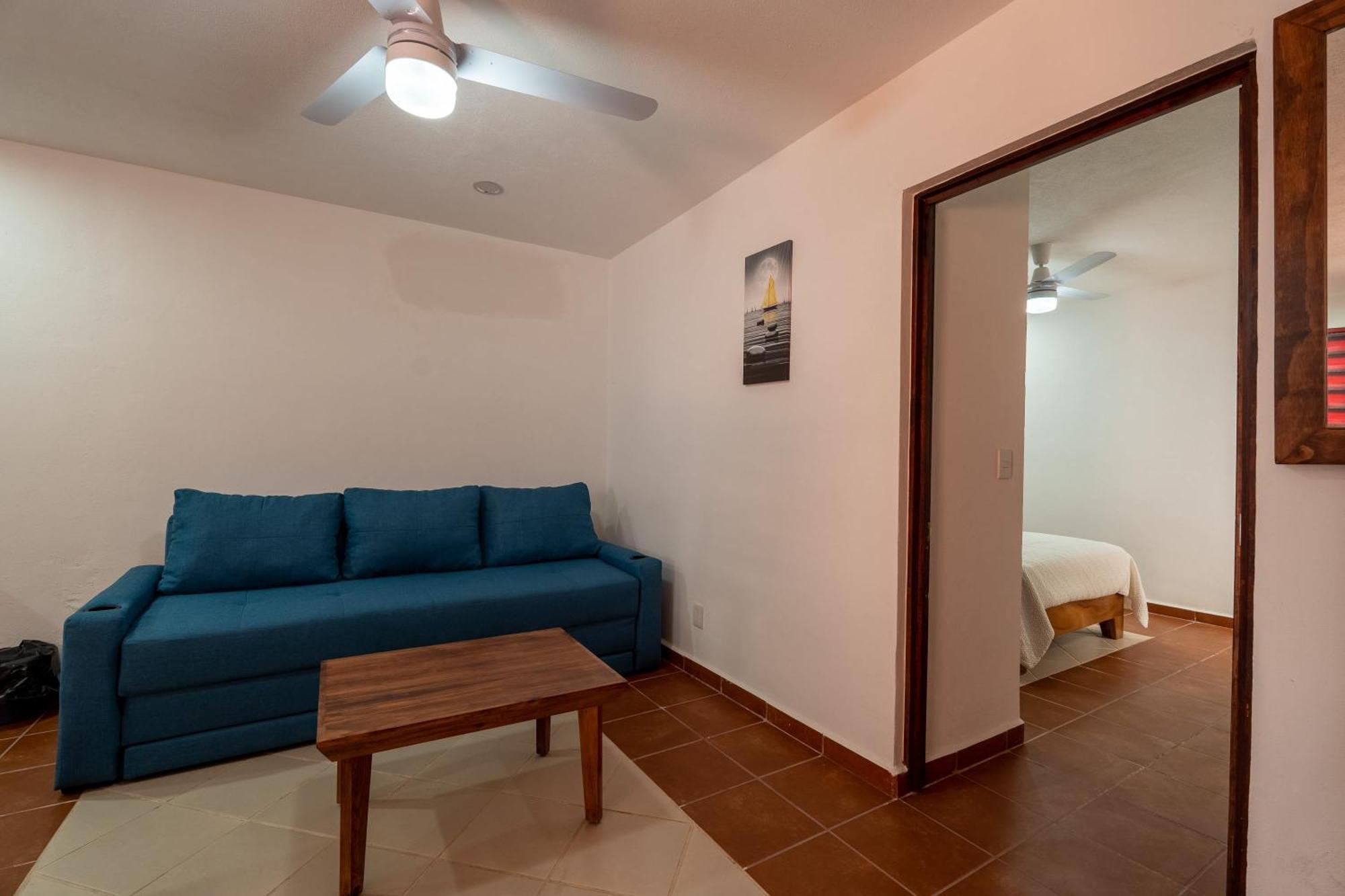 New Spacious Retreat In Apartment *
