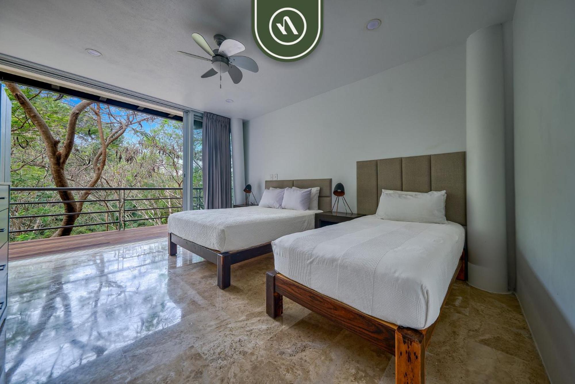 Amazing House With Private Pool - Rooftop Holiday home *