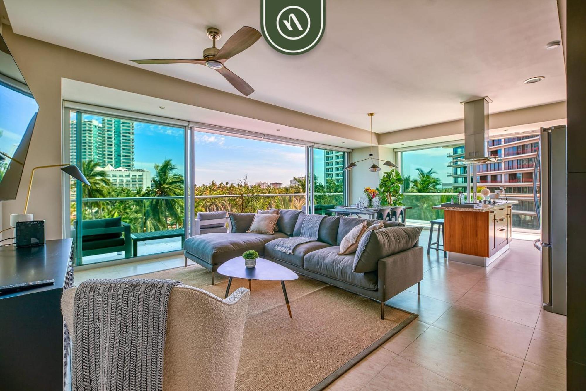 Luxury Oceanfront 2br With Private Balcony *