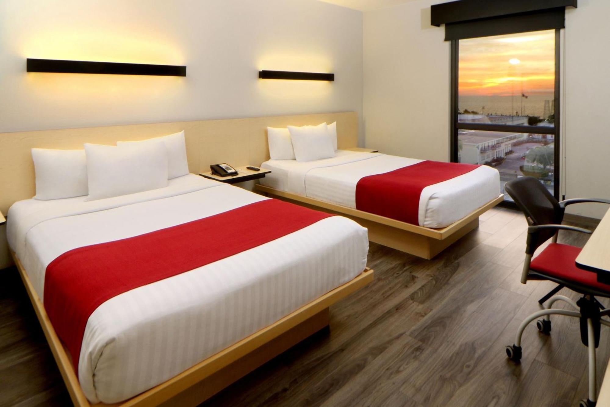 Express By Marriott Hotel 4*