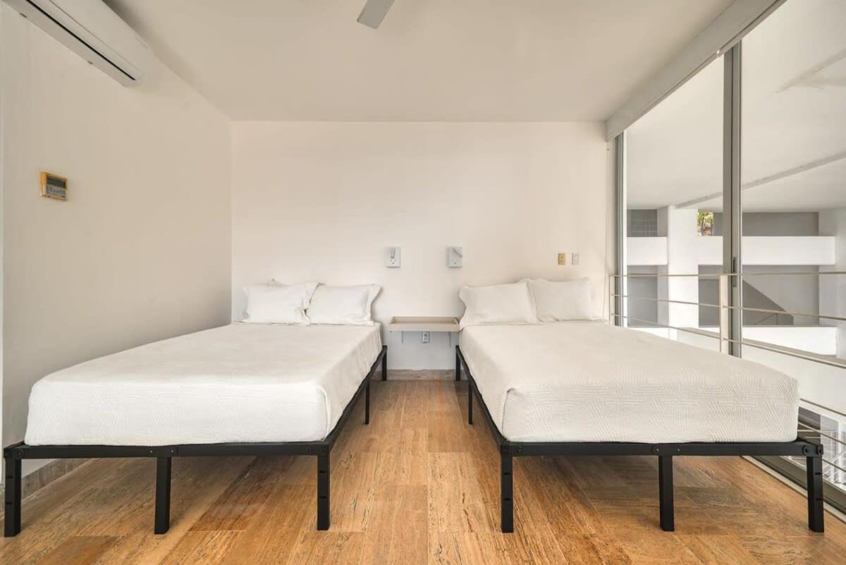 Breathtaking 3br W/ Private Jacuzzi - Pool