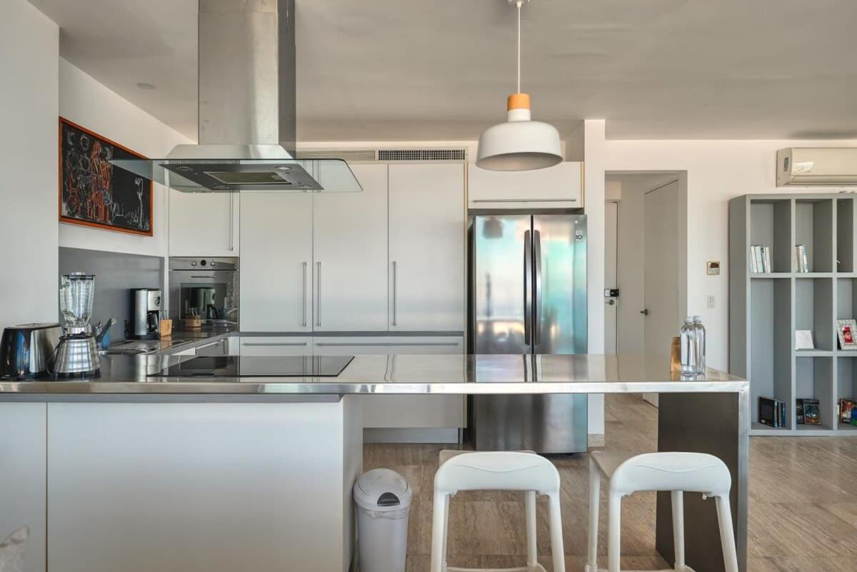 Breathtaking 3br W/ Private Jacuzzi - Pool Apartment