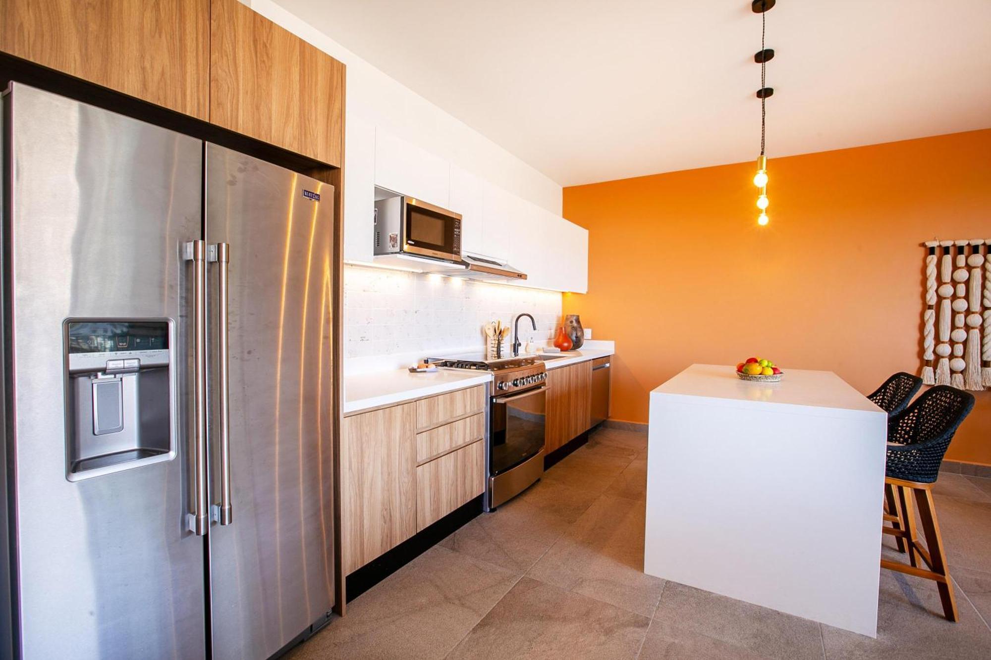 Riverfront 3br At Oasis | 2 Pools, Gym & Bar Holiday home