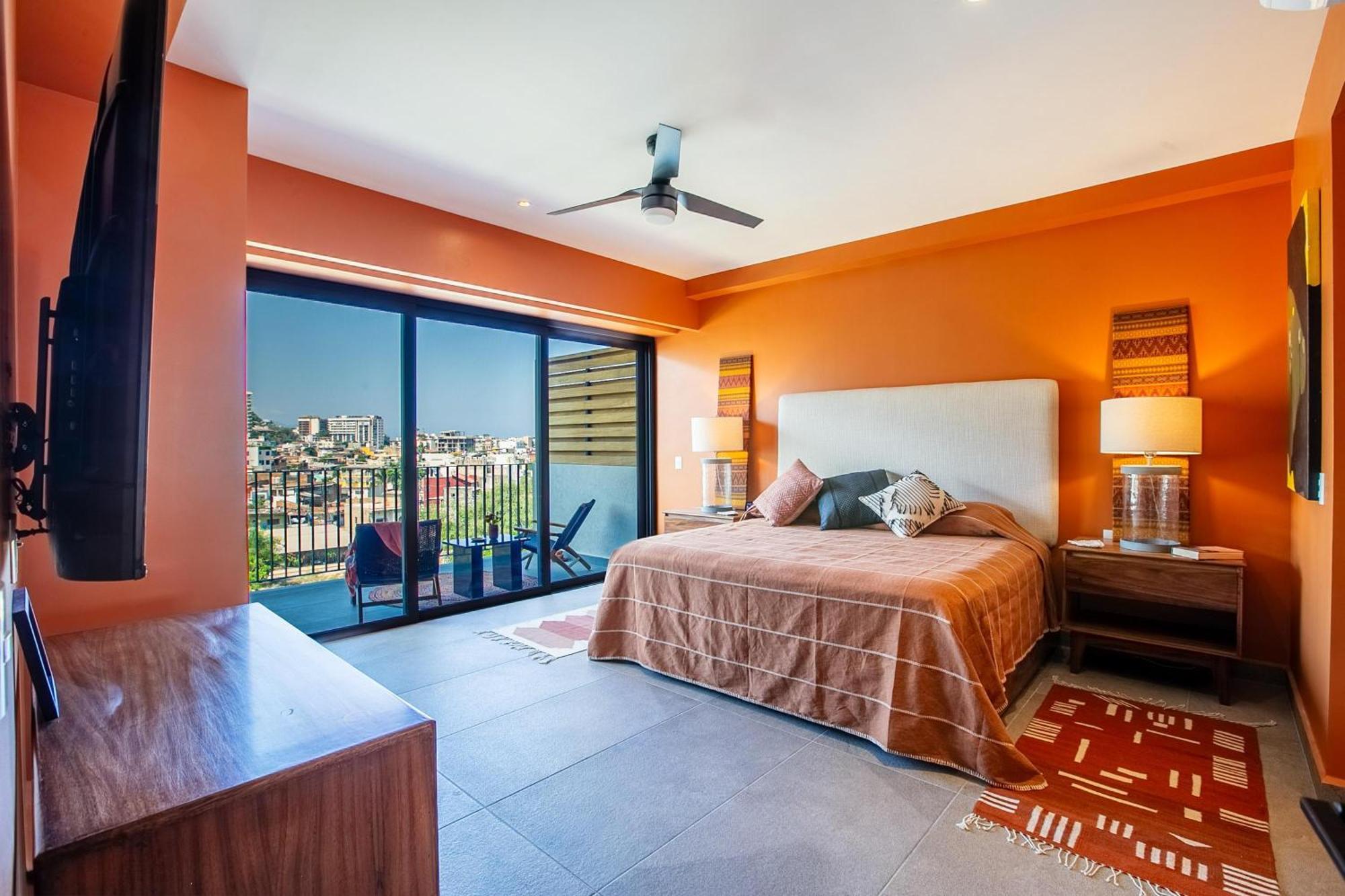 Holiday home Riverfront 3br At Oasis | 2 Pools, Gym & Bar