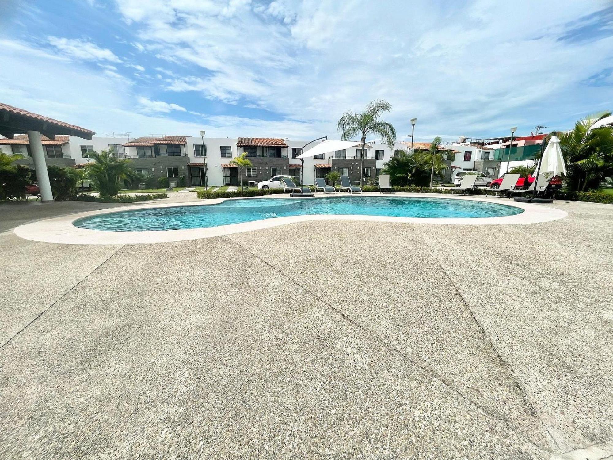 Holiday home Modern Pool Side, 3 Bdrm House With Parking Puerto Vallarta
