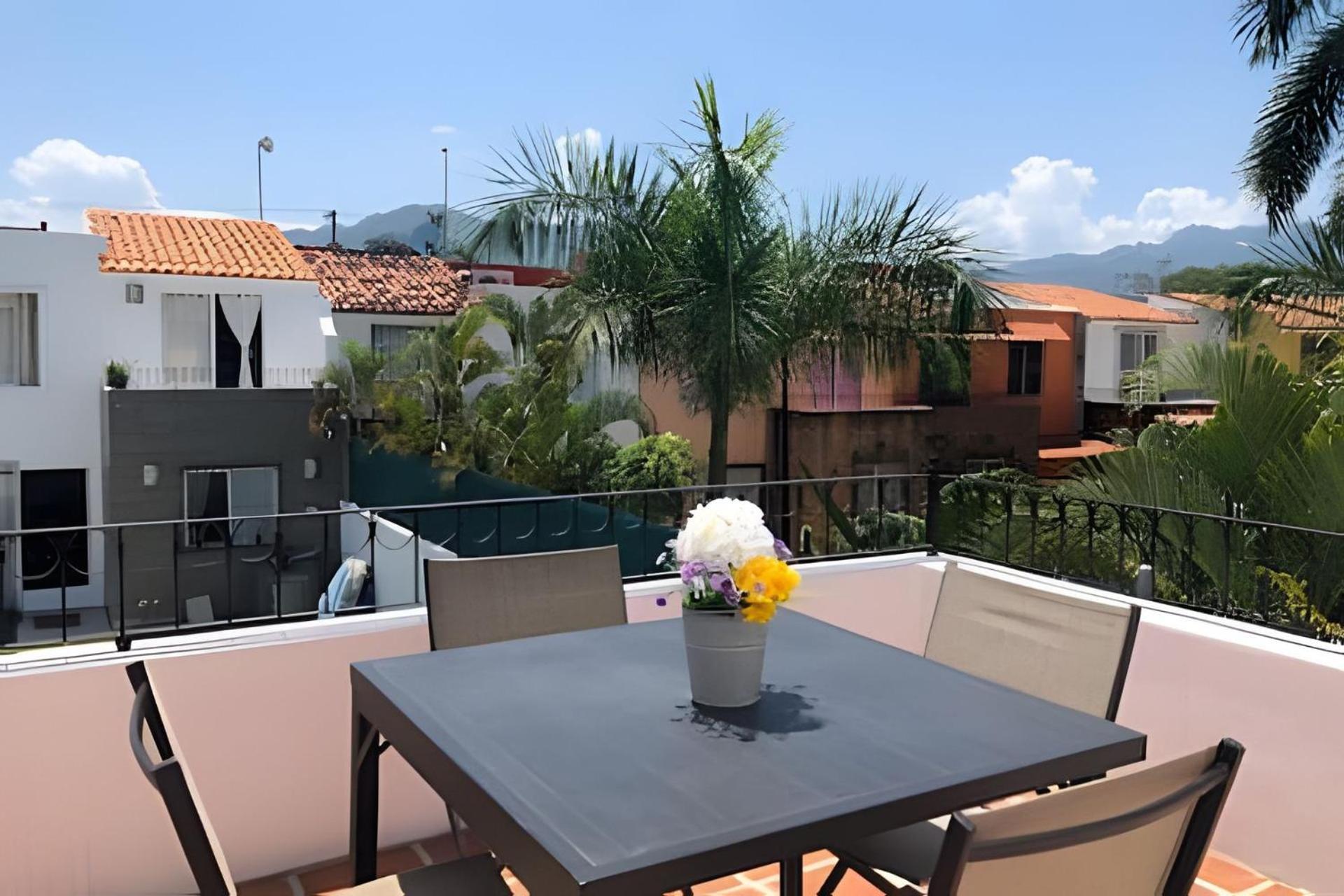 Holiday home Modern Pool Side, 3 Bdrm House With Parking Puerto Vallarta