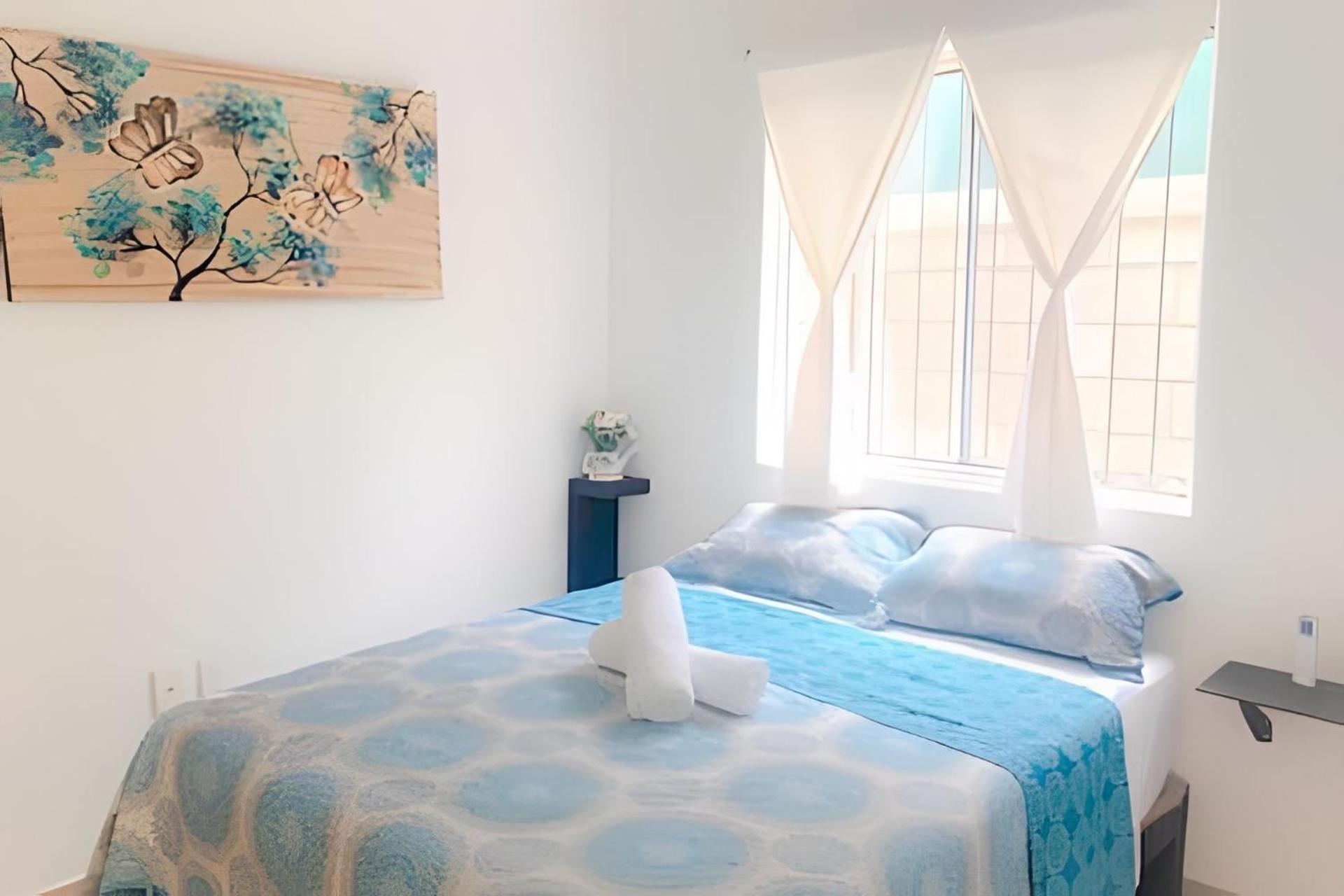 Holiday home Modern Pool Side, 3 Bdrm House With Parking