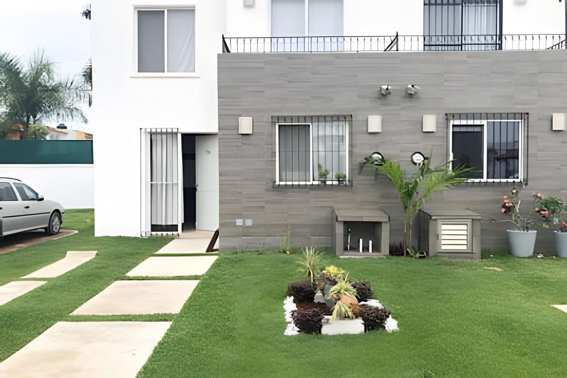 Modern Pool Side, 3 Bdrm House With Parking Holiday home Puerto Vallarta