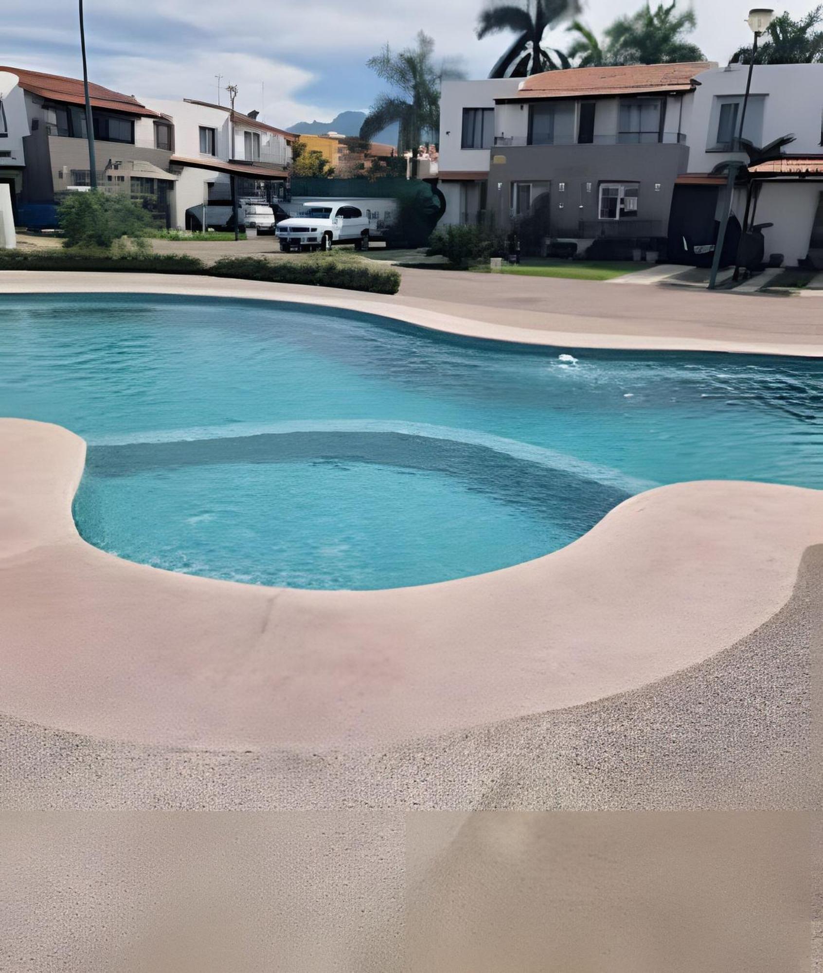 Holiday home Modern Pool Side, 3 Bdrm House With Parking