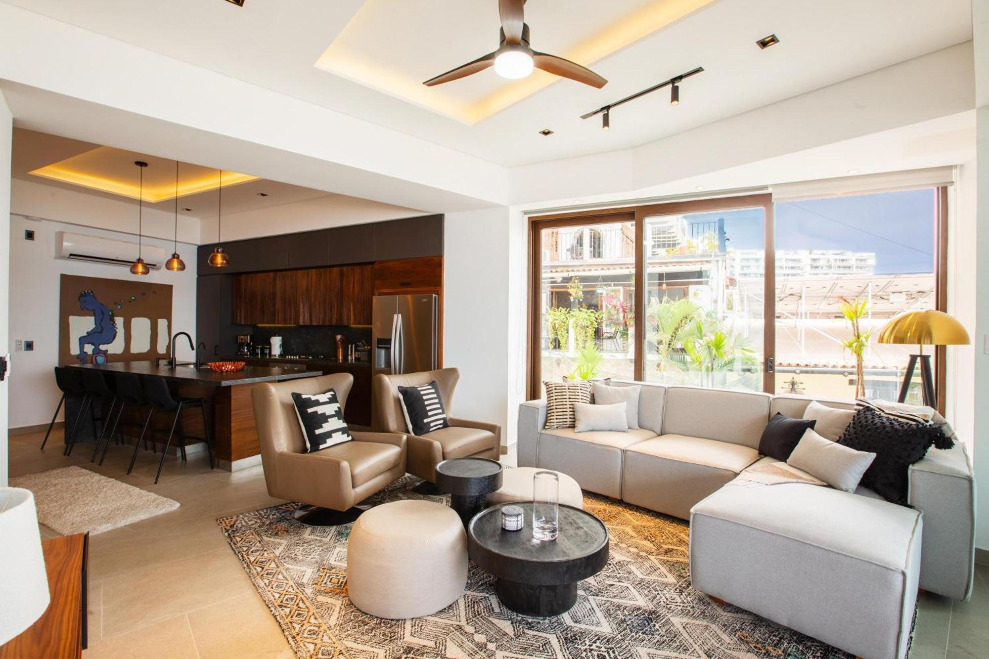 Oceanview Luxury, 2 Bd In Amapas With Rooftop Pool Holiday home Puerto Vallarta