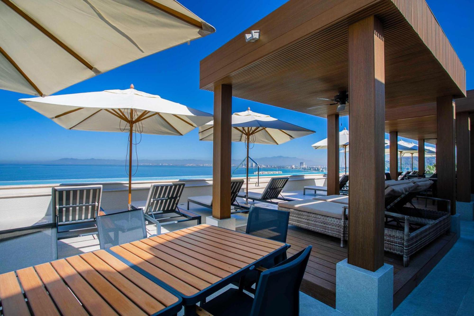 Oceanview Luxury, 2 Bd In Amapas With Rooftop Pool Holiday home