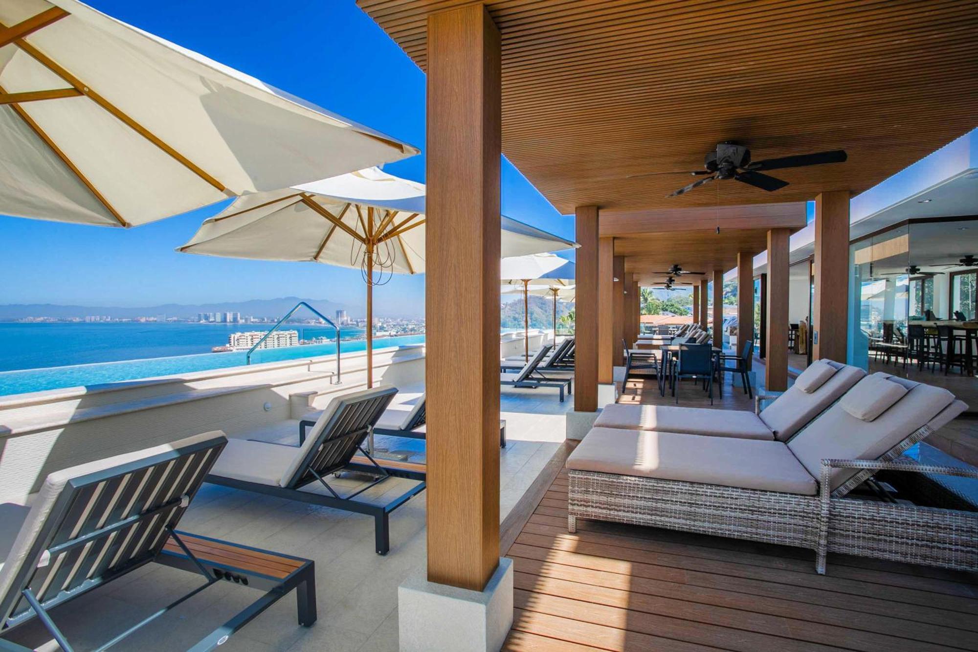 Oceanview Luxury, 2 Bd In Amapas With Rooftop Pool * Puerto Vallarta